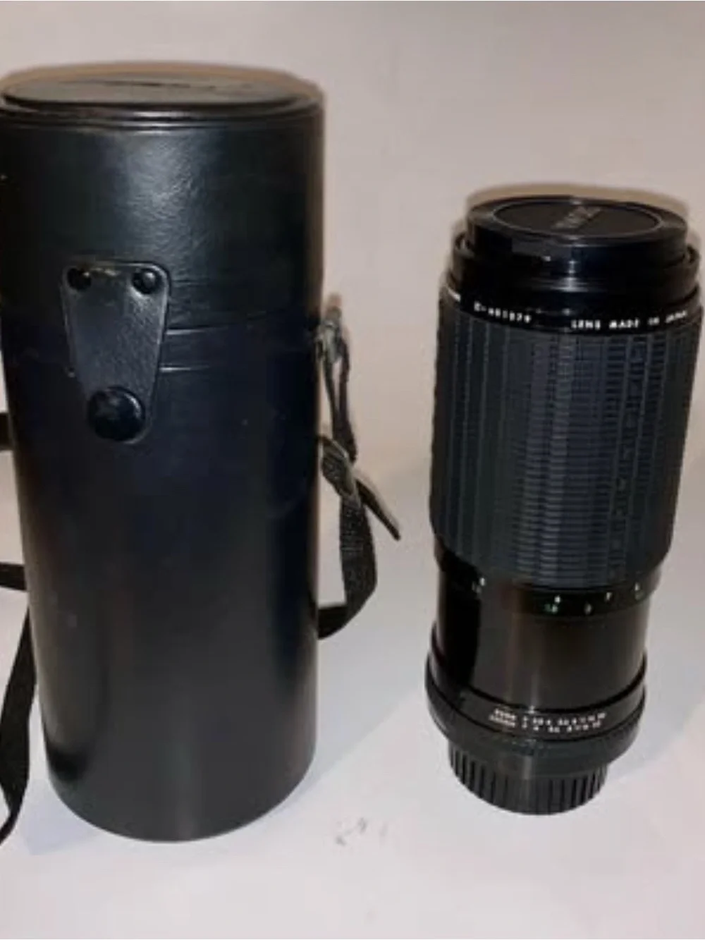 E 601379 Sigma 80-200 High Speed Zoom Lens w/ case~EUC!